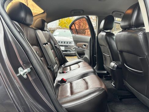 Used 2015 Chevrolet Cruze LT image 13