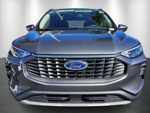 Used 2023 Ford Escape SE FWD image 7