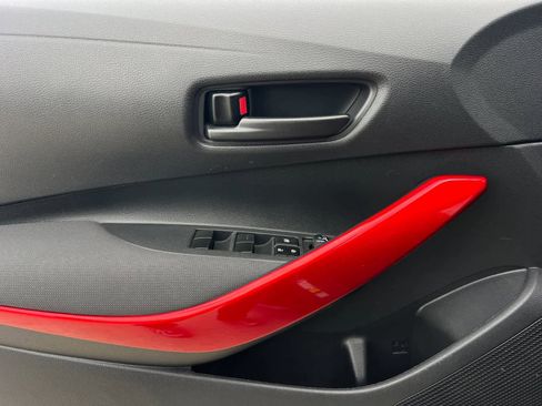 Used 2022 Toyota Corolla LE image 12