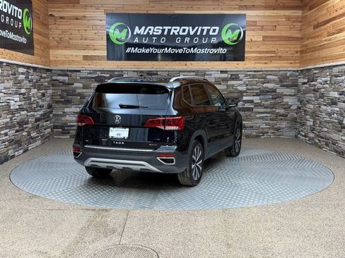 Used 2022 Volkswagen Taos SE image 9