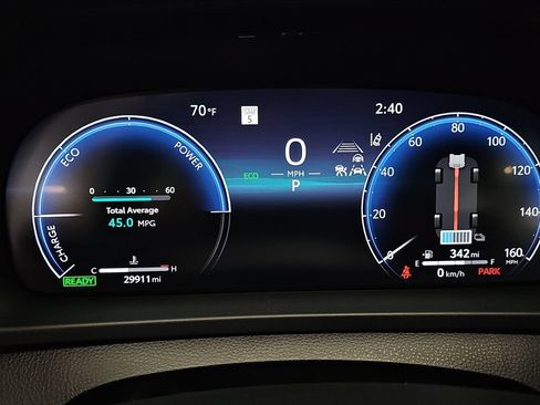 Used 2025 Toyota Crown Signia AWD/4WD image 21