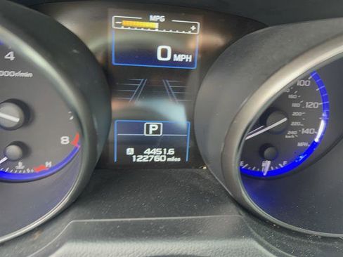 Used 2015 Subaru Outback 2.5i Limited image 9