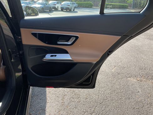 New 2026 Mercedes-Benz E 350 4MATIC Sedan image 39