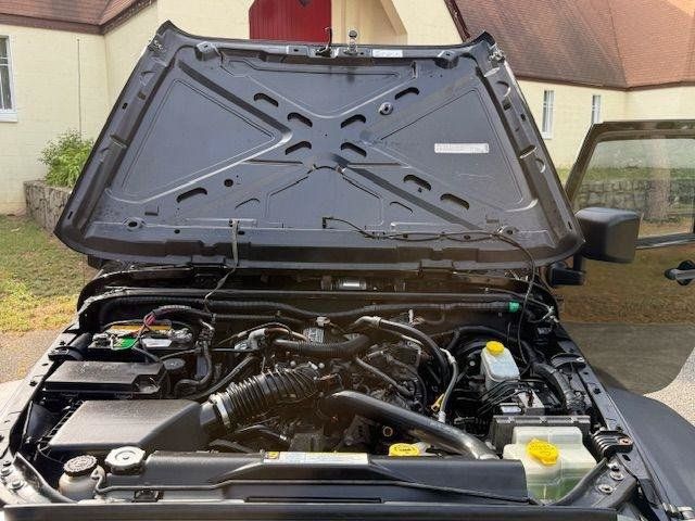 Used 2010 Jeep Wrangler Sport AWD/4WD image 10