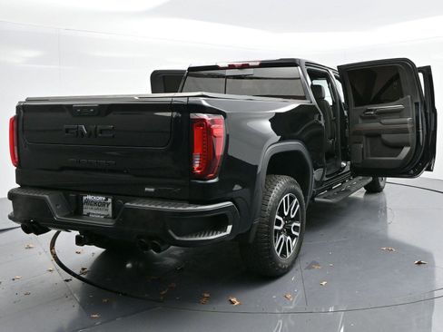 Used 2024 GMC Sierra 1500 AT4 w/ Technology Package image 43