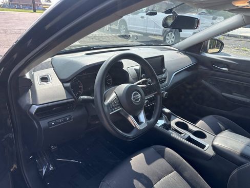 Used 2019 Nissan Altima 2.5 S FWD image 13