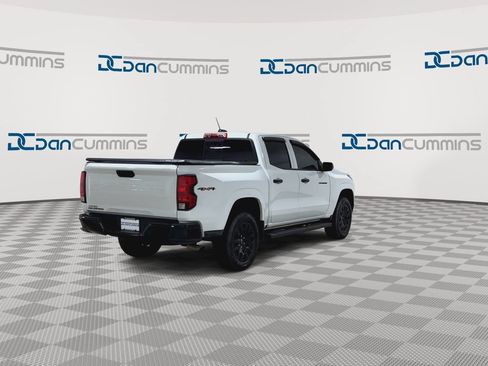 Used 2025 Chevrolet Colorado W/T w/ WT Custom Package AWD/4WD image 9