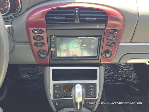 Used 2004 Porsche 911 Carrera image 17