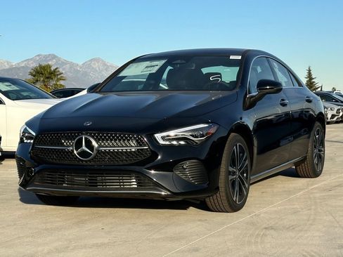 Used 2025 Mercedes-Benz CLA 250 image 6