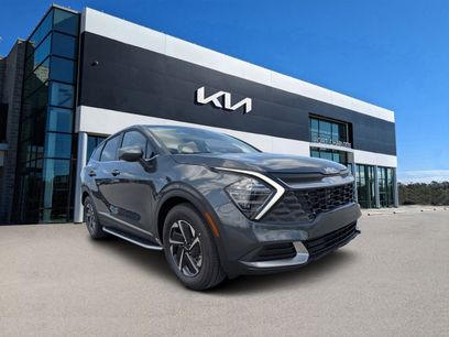 New 2025 Kia Sportage LX