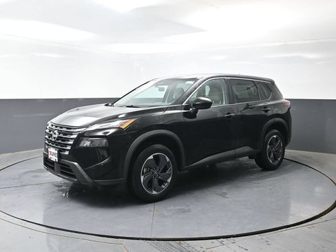 Used 2025 Nissan Rogue SV FWD image 9