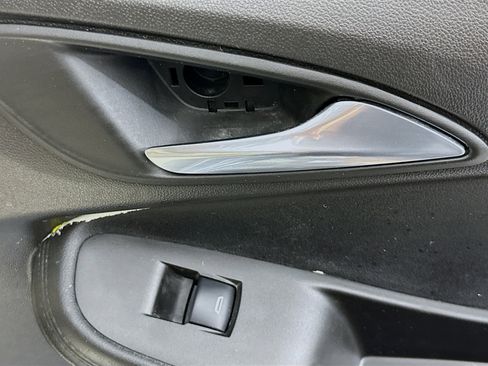 Used 2021 Buick Encore GX Select FWD image 30