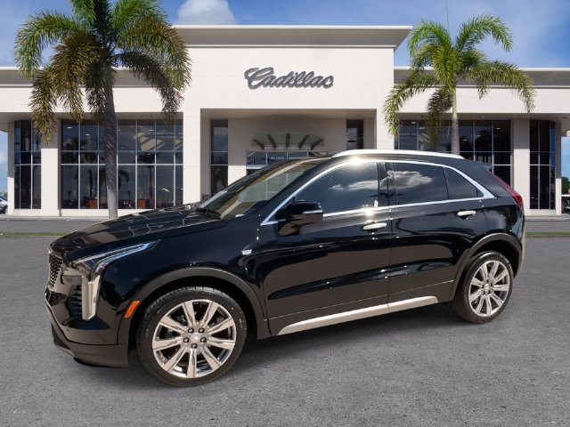 Certified 2023 Cadillac XT4 Premium Luxury w/ Driver Assist Package FWD image 7
