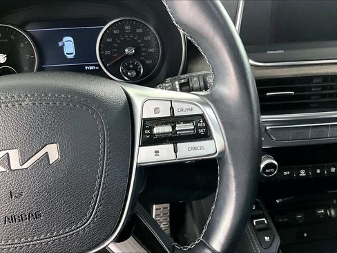 Used 2022 Kia Telluride SX w/ SX Prestige Package image 12