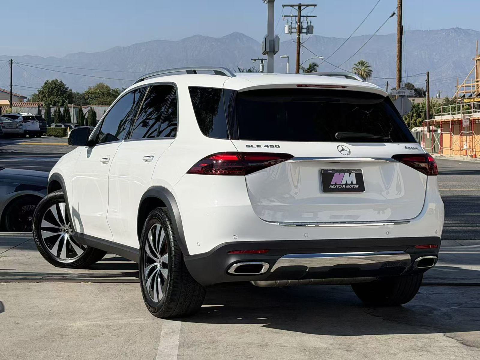 Used 2025 Mercedes-Benz GLE 450 4MATIC image 5