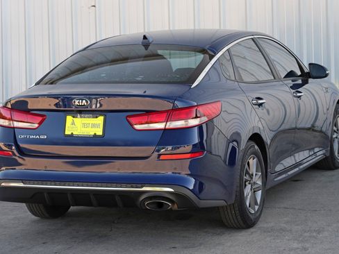 Used 2020 Kia Optima LX image 41