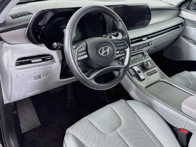 Certified 2025 Hyundai Palisade SEL AWD/4WD image 9