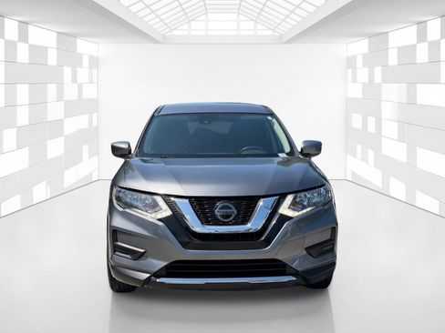 Used 2020 Nissan Rogue S FWD image 2