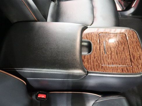 Used 2020 Nissan Armada Platinum w/ Captain's Chairs Package RWD image 48