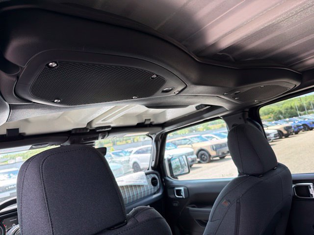 New 2026 Jeep Gladiator Sport AWD/4WD image 10