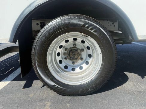 Used 2022 Ford Transit 350 DRW RWD image 36