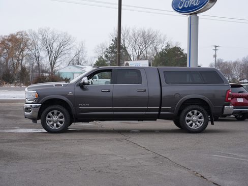 Used 2022 RAM 3500 Limited image 7