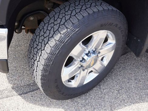 Certified 2022 Chevrolet Silverado 2500 LTZ AWD/4WD image 13