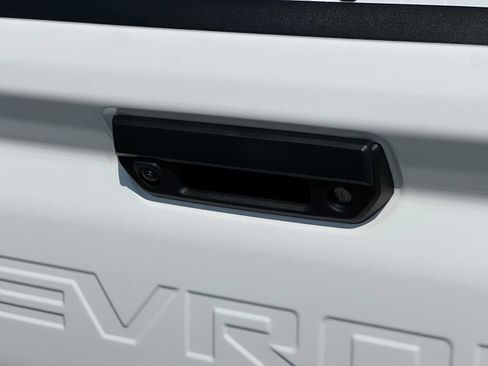 New 2025 Chevrolet Colorado W/T w/ WT Convenience Package II image 14