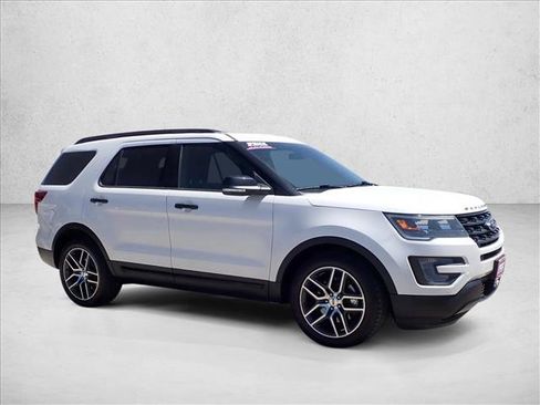 Used 2016 Ford Explorer Sport w/ Equipment Group 401A AWD/4WD image 6
