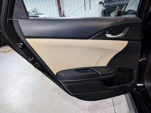 Used 2016 Honda Civic EX image 16