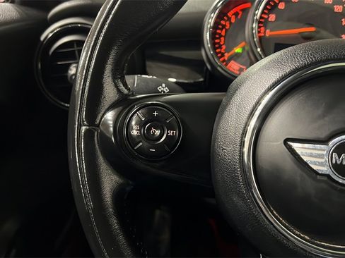Used 2016 MINI Cooper S image 27