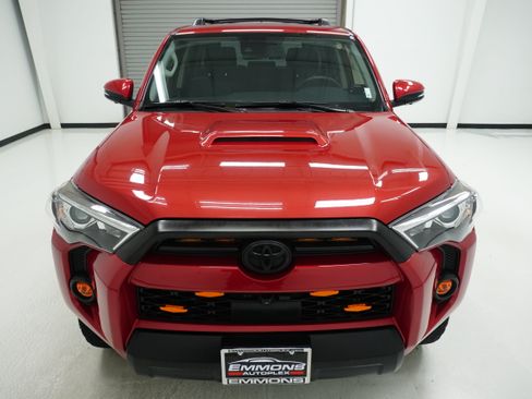 Used 2023 Toyota 4Runner TRD Off-Road Premium w/ Off Road Premium Plus Package AWD/4WD image 2
