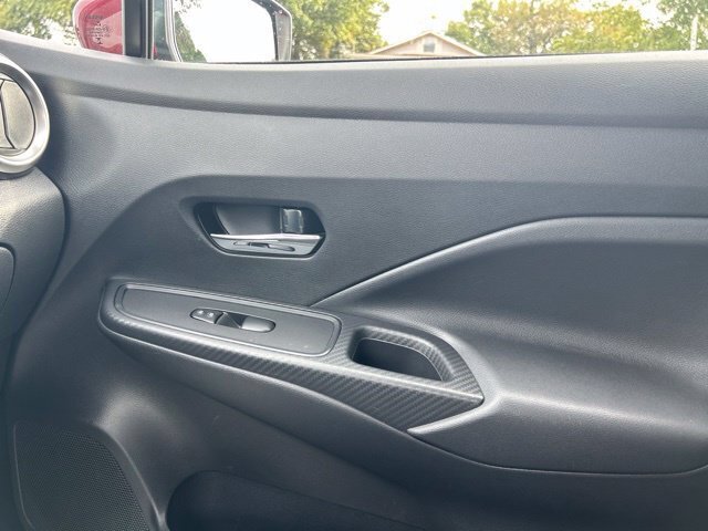 Used 2025 Nissan Versa SV w/ Trunk Package FWD image 18