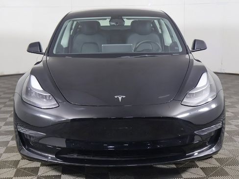 Used 2023 Tesla Model 3 Standard Range image 11