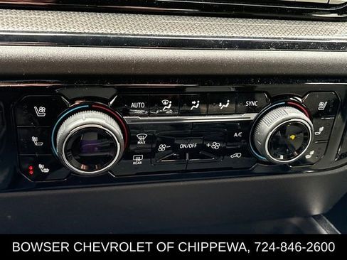 Used 2025 Chevrolet Silverado 2500 ZR2 w/ Technology Package image 18