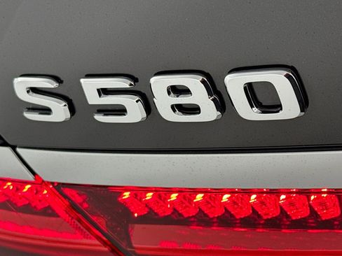 Certified 2023 Mercedes-Benz S 580 4MATIC Sedan image 9
