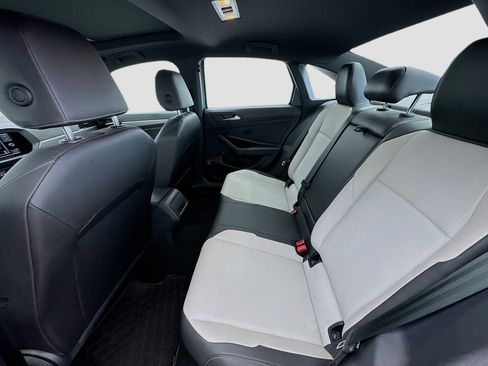 Used 2019 Volkswagen Jetta R-Line w/ R-Line Cold Weather Package FWD image 16