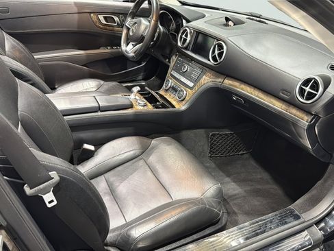 Used 2017 Mercedes-Benz SL 450 image 15