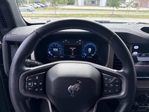 Used 2025 Ford Bronco Outer Banks w/ Sasquatch Package AWD/4WD image 30
