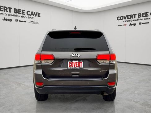 Used 2020 Jeep Grand Cherokee Laredo image 7