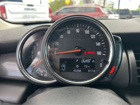 Used 2019 MINI Cooper 2-Door Hardtop FWD image 19