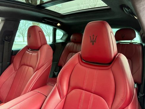 Used 2019 Maserati Levante GTS image 26