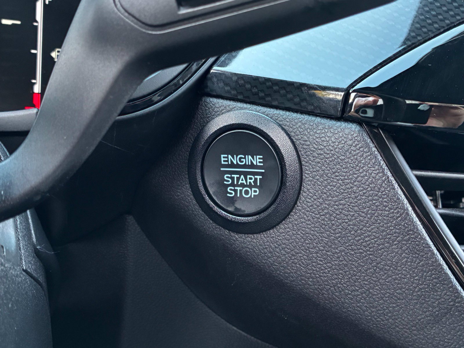 Used 2025 Ford Escape ST-Line AWD/4WD image 20