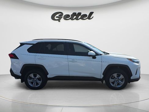 Used 2023 Toyota RAV4 XLE w/ Convenience Package image 3