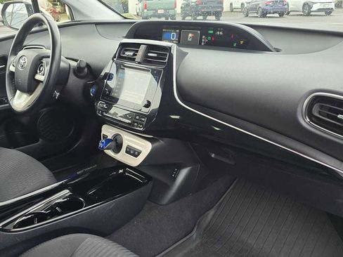 Certified 2018 Toyota Prius Prime Plus image 13