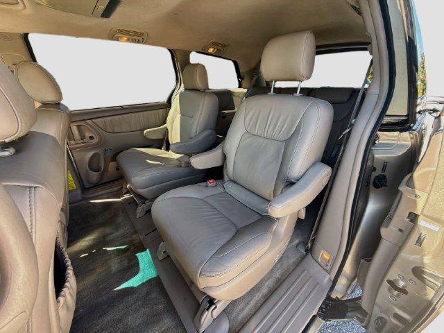 Used 2008 Toyota Sienna XLE w/ Towing Prep Pkg FWD image 24