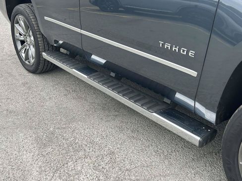 Used 2019 Chevrolet Tahoe LT w/ LT Signature Package AWD/4WD image 11