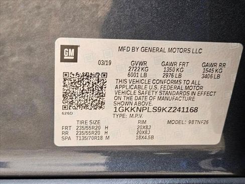 Used 2019 GMC Acadia Denali w/ Technology Package FWD image 25
