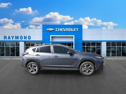 Used 2024 Subaru Crosstrek 2.0i Premium AWD/4WD image 2