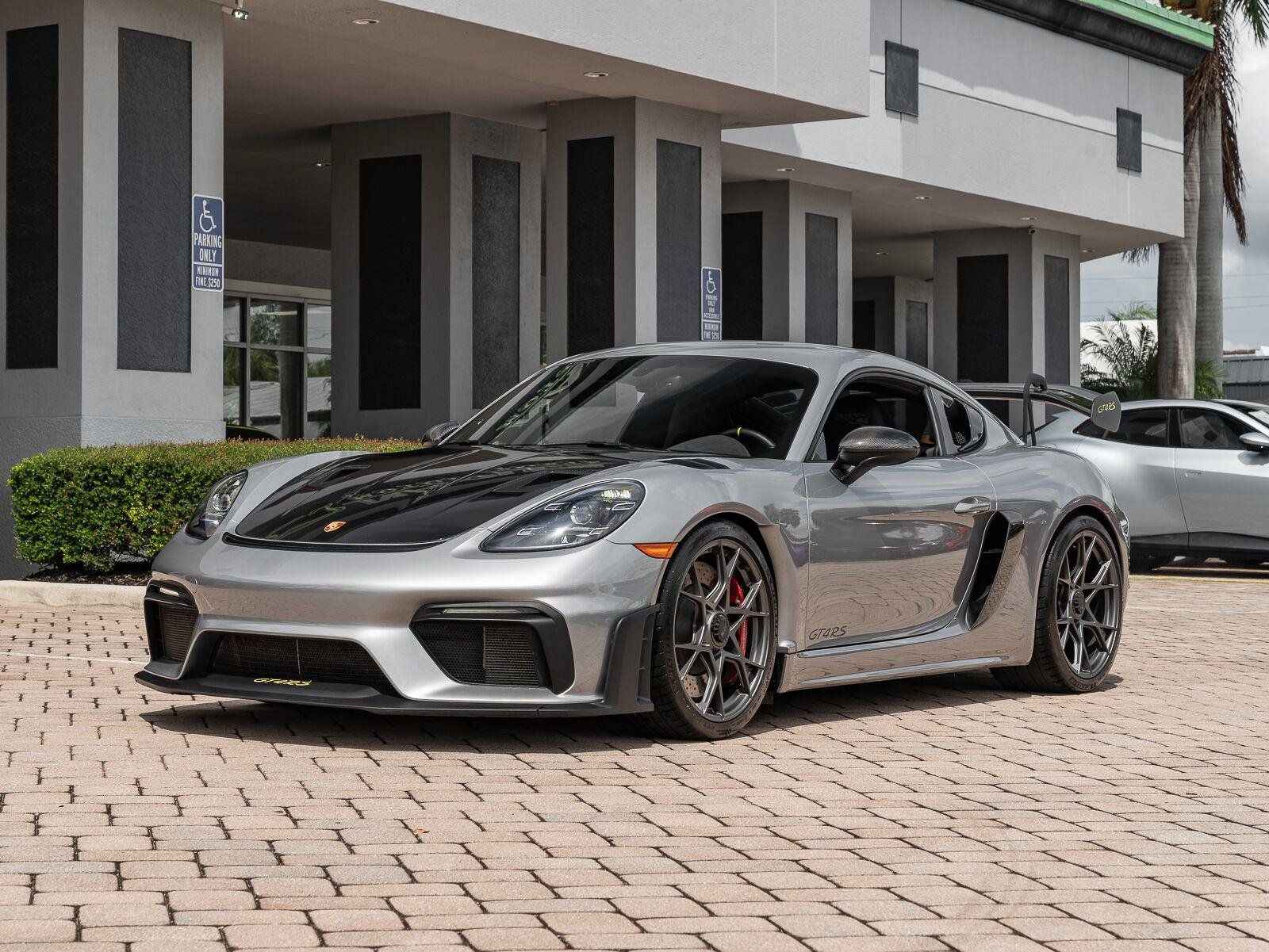 Used 2024 Porsche 718 Cayman GT4 RS RWD image 36